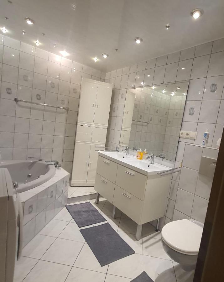 Samad Wohnen Apartment Есен Екстериор снимка